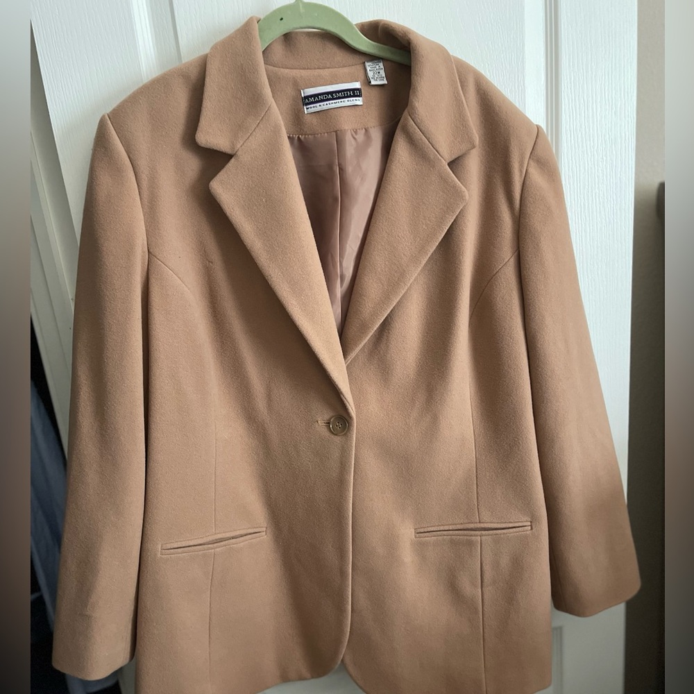 Amanda Smith II Wool and Cashmere blend blazer